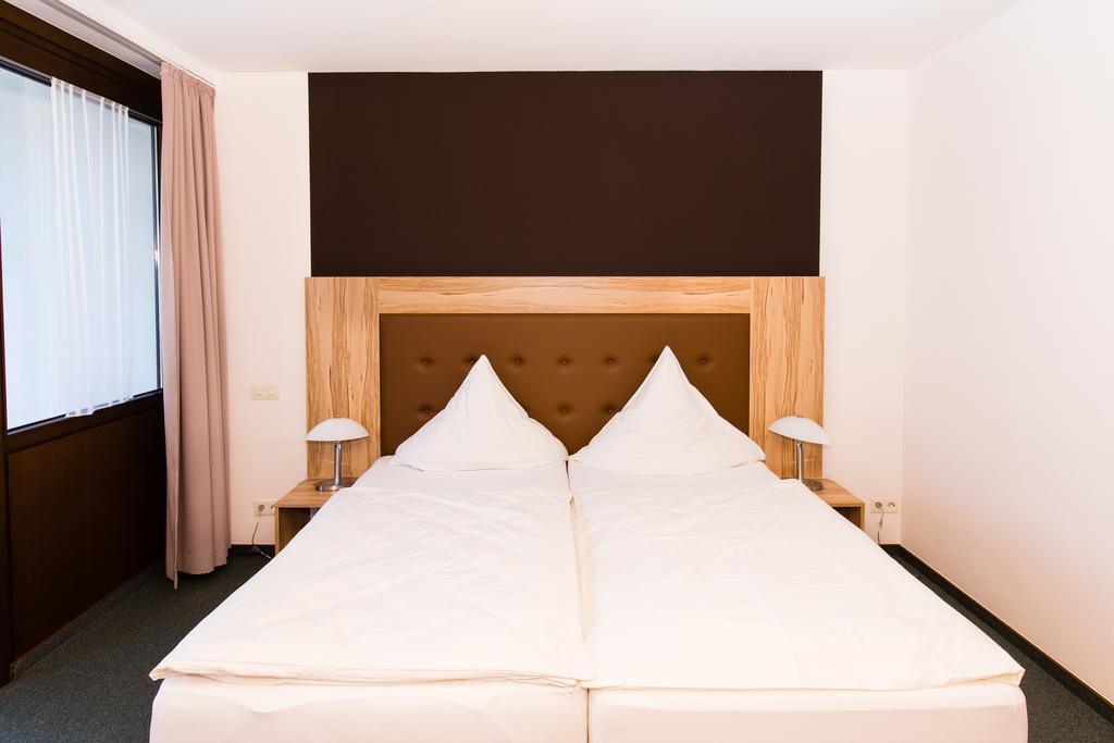 Hotel Roeb Nideggen Bilik gambar